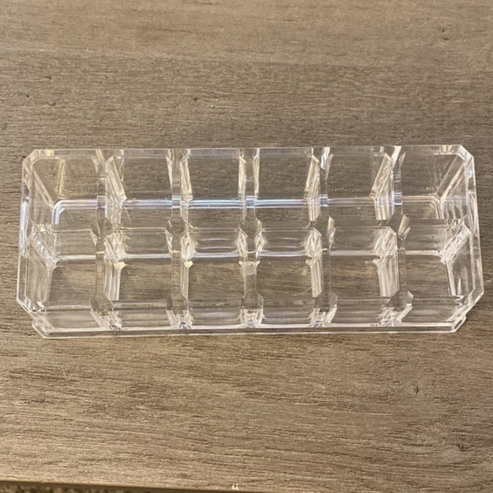 💄 Lipstick Organizer from the Container Store! - Picture 2 of 3